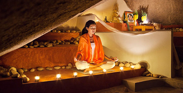 Mindfulness meditation at Ananda in the Himalayas
