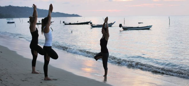 Beach yoga at Samahita