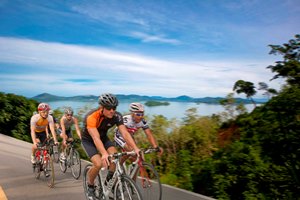 Triathletes competing at Thanyapura