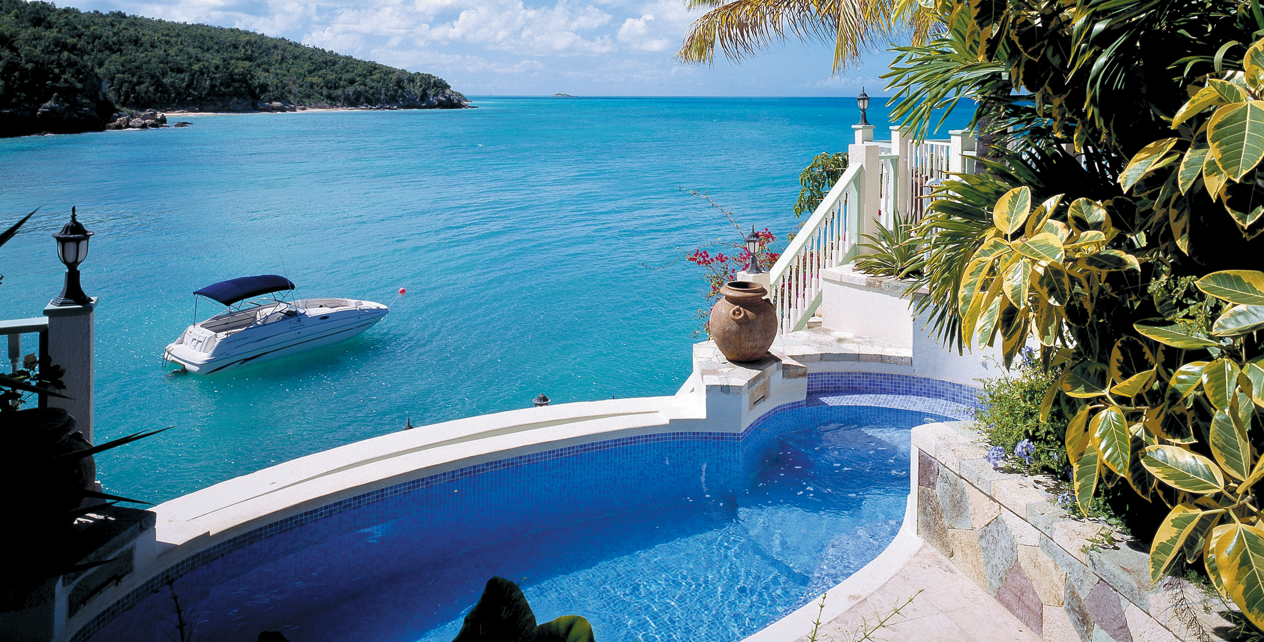 plunge pool antigua boat