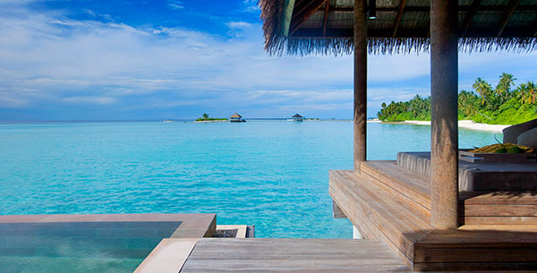 maalifushi relaxing spa beach