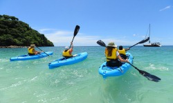 Buccament Bay, St Vincent - Kayaking