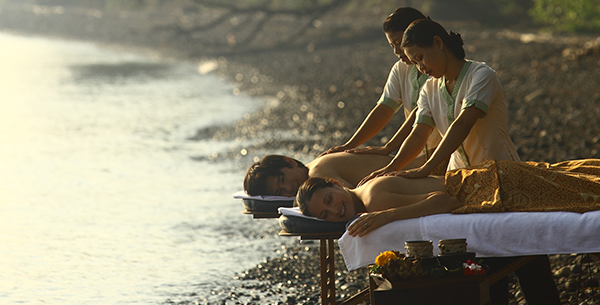 massages on beach spa village tembok