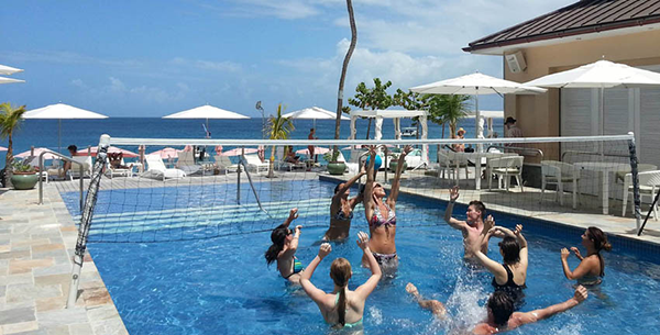 socialise playing volleyball at the body holiday 