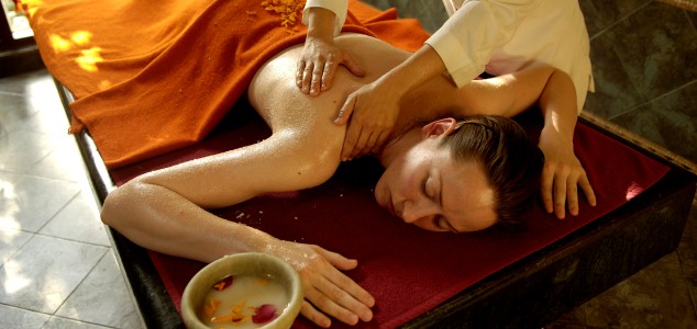 An exfoliation experience massage at Ananda, India