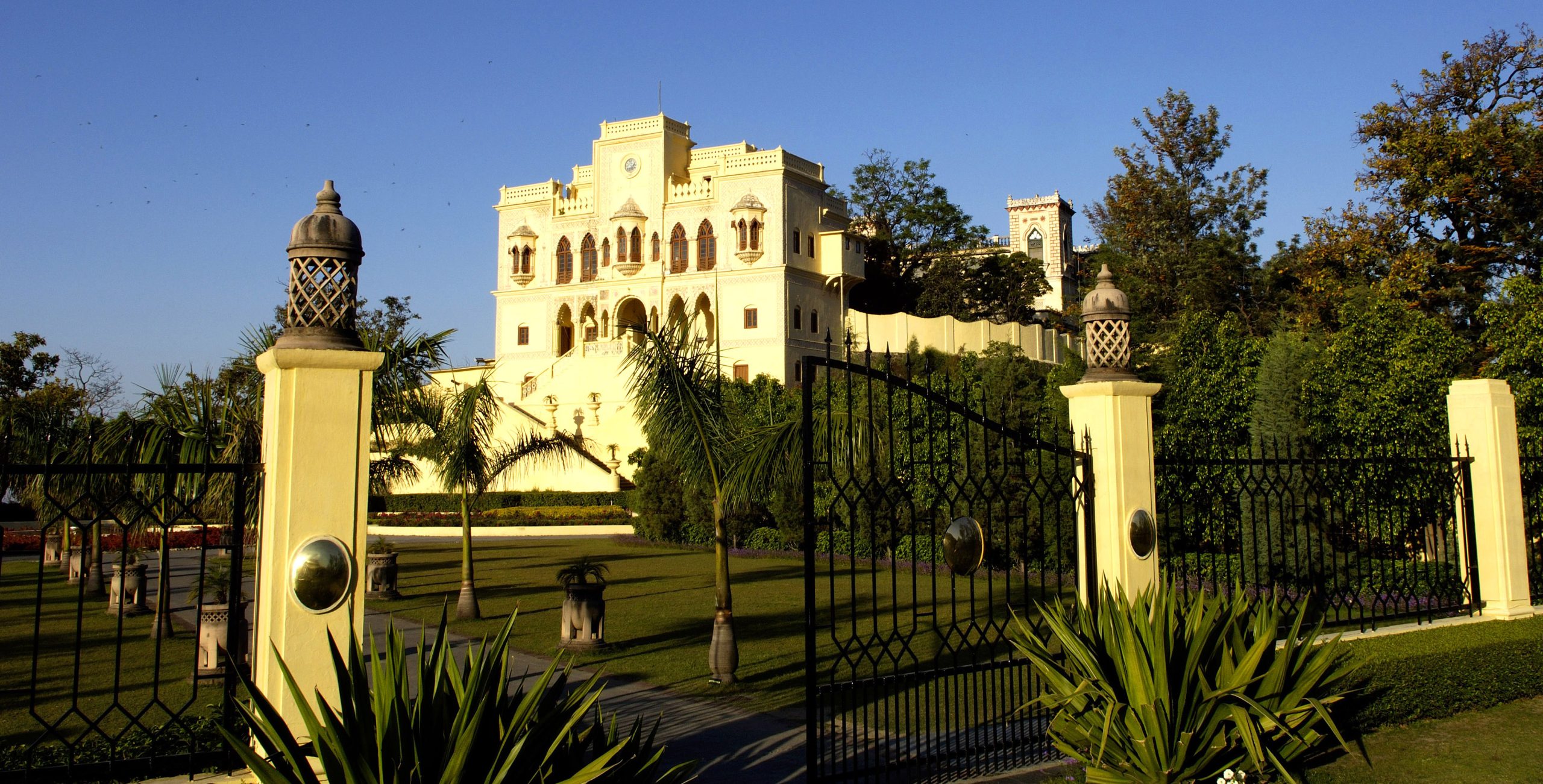 Hotel and lush foliage