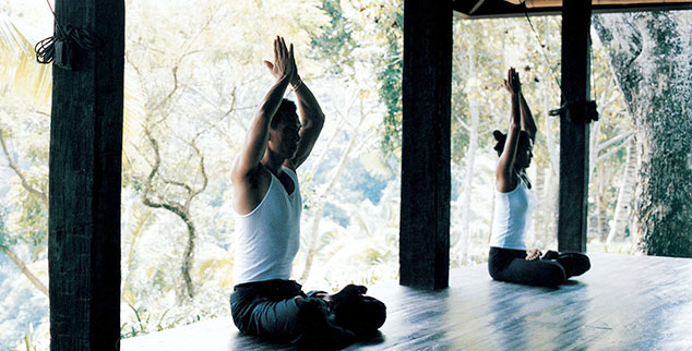 Practise yoga together at Como Shambhala Estate