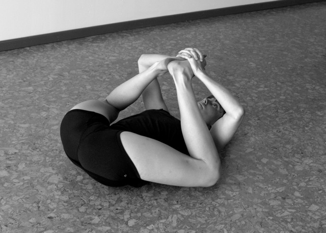 Yoga for better sleep - Happy Baby