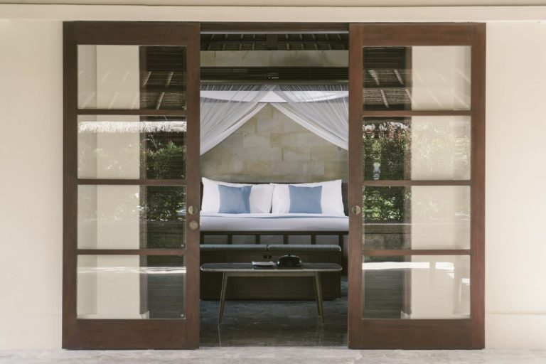 Destress & Relax at REVĪVŌ Wellness Resort