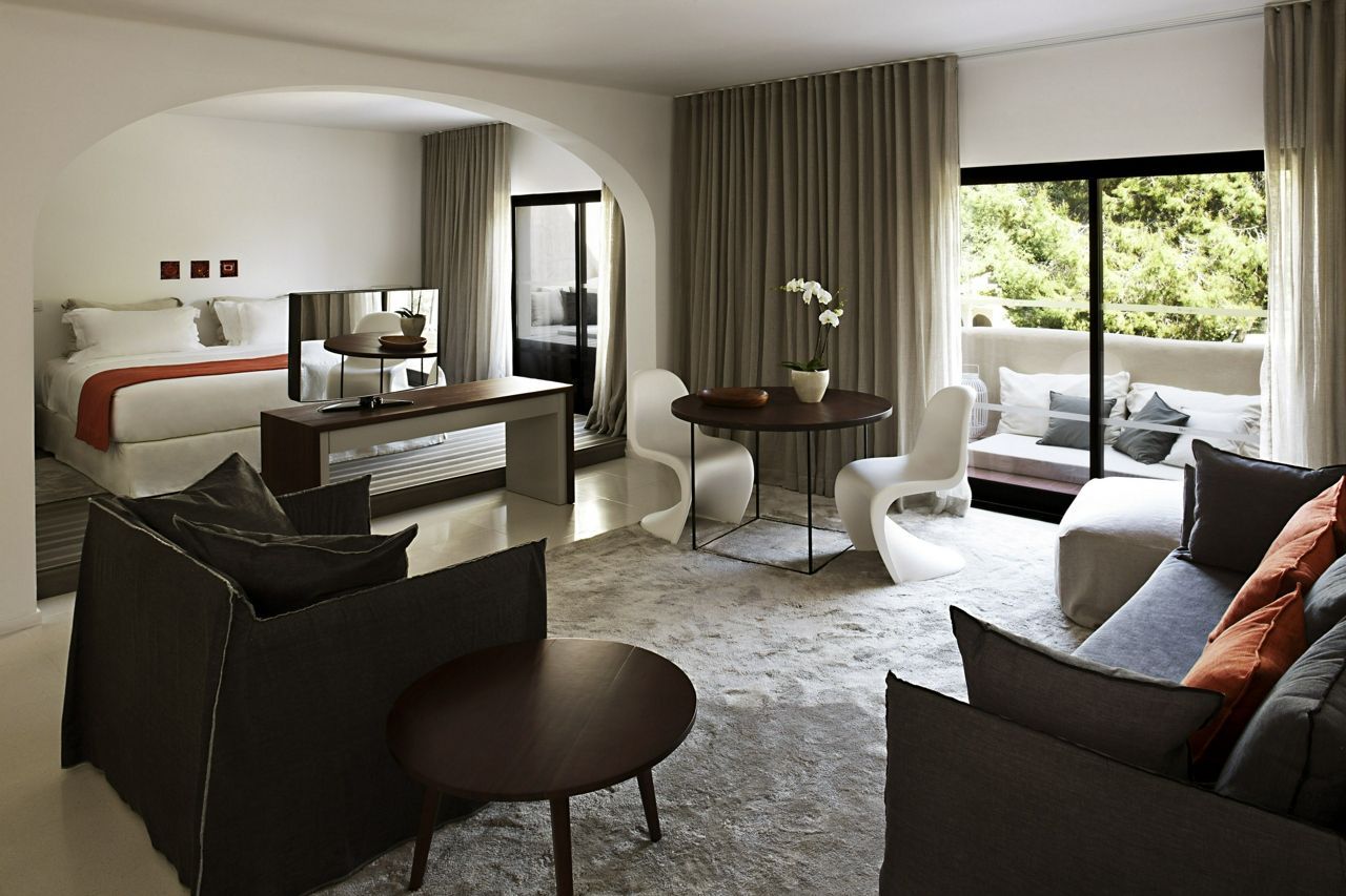 Hotel suite at Vilalara Longevity Thalassa and Medical in Portugal 