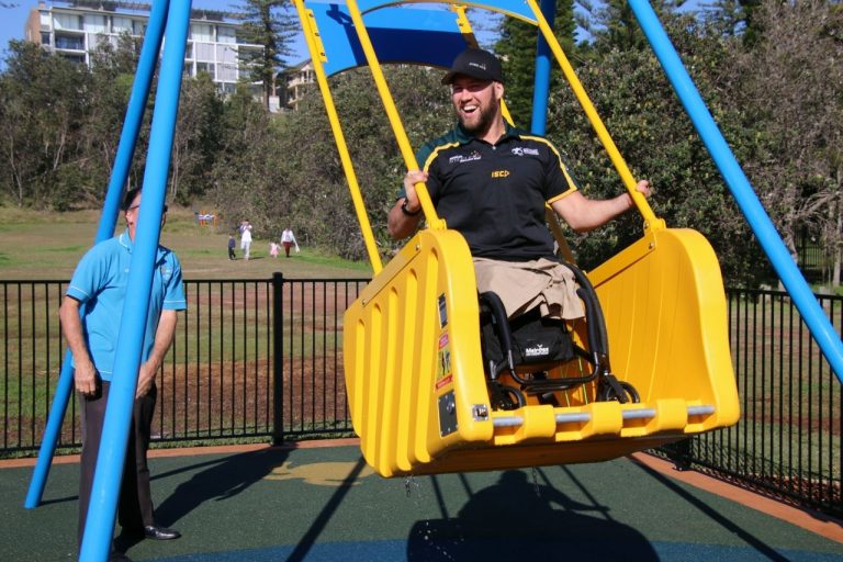 Ryley Batt Launches Omnicare Alliance'S Liberty Swing