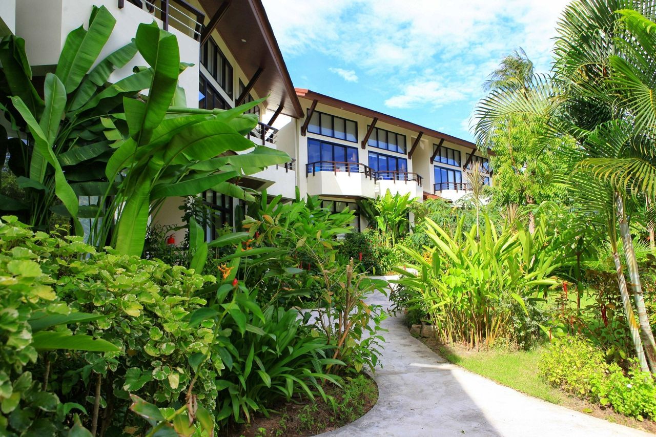 Resort buildings at Samahita Retreat