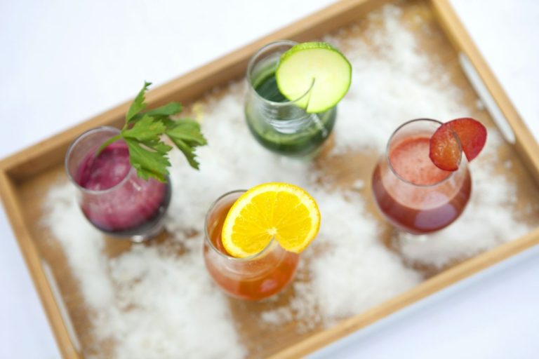 The Pros and Cons of a Juice Cleanse Retreat