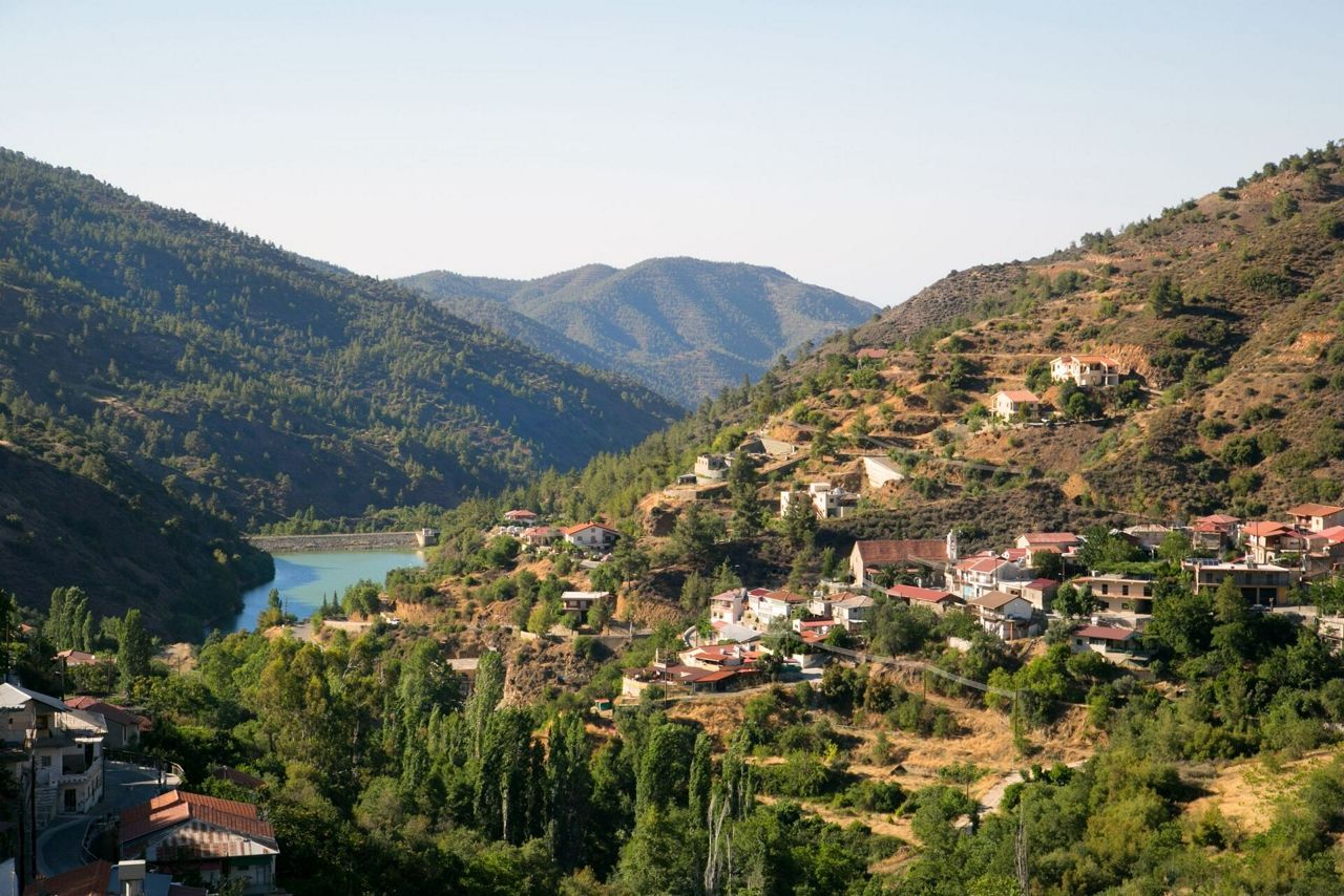 Casale Panayiotis natural landcape surroundings