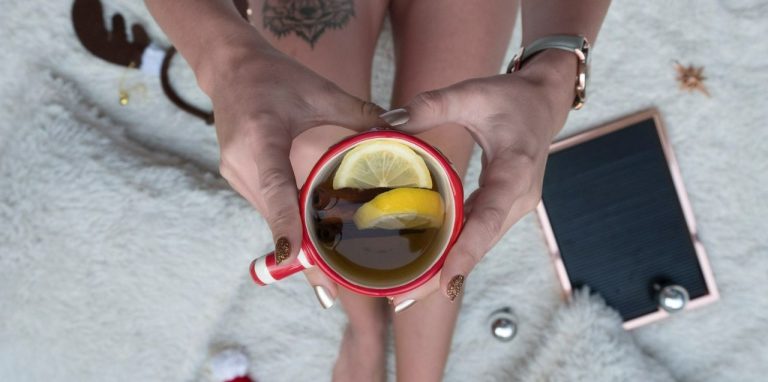 5 Ways To Keep Your Gut Healthy When Travelling with Naturopath & Clinical Nutritionist – Michaela Sparrow