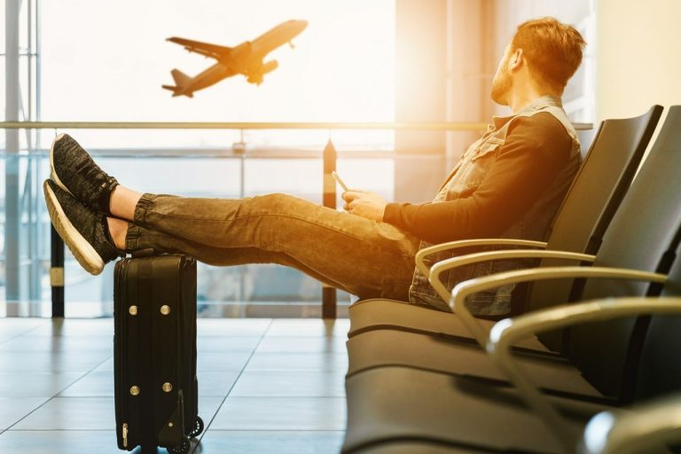 Top Tips for Safe Holiday and Plane Travel
