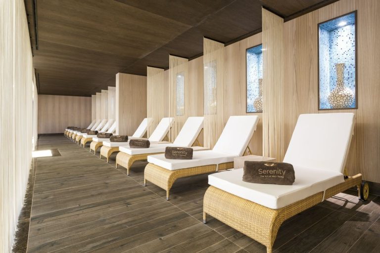 Pine Cliffs, a Luxury Collection Resort