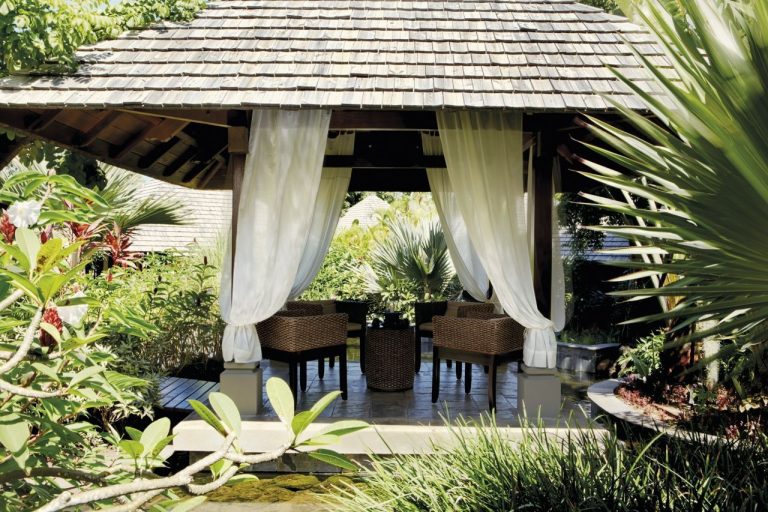 Shanti Maurice Resort & Spa