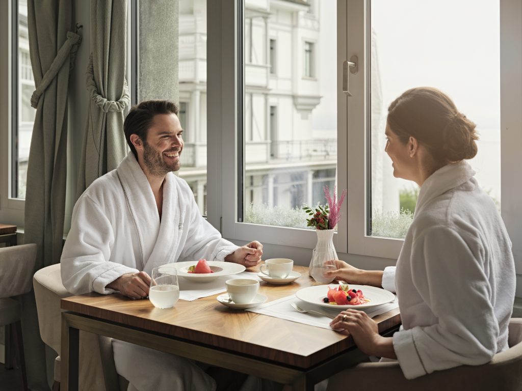 Luxury Wellness Retreats to Recover from Parental Burnout